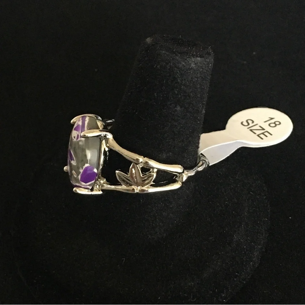 Purple Gray and White Oval Stone Fashion Ring - Picture 3 of 6